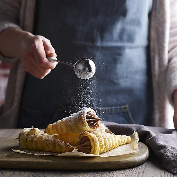 OXO Good Grips Dusting Wand 4 OXO Good Grips Dusting Wand - Image 2