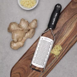 Microplane Gourmet Series Grater With Coarse Blade 10 Microplane Gourmet Series Grater With Coarse Blade -Kitchen Supplies Store 26172 3