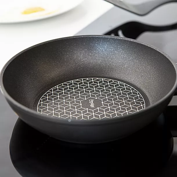Prestige Thermo Smart Frying Pan 30cm 4 Prestige Thermo Smart Frying Pan 30cm - Image 2