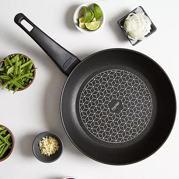 Prestige Thermo Smart Frying Pan 30cm 5 Prestige Thermo Smart Frying Pan 30cm - Image 3