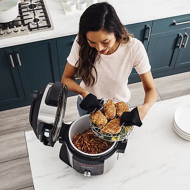 Ninja® Foodi® Max SmartLid Multi-Cooker 7.5 Litre Capacity OL750UK 9 Ninja® Foodi® Max SmartLid Multi-Cooker 7.5 Litre Capacity OL750UK - Image 7