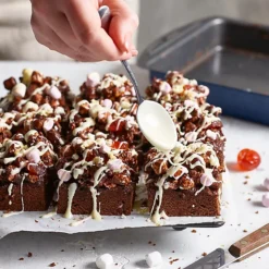 Lakeland Loose Based 20cm Square Baking Tin -Kitchen Supplies Store 70151 5