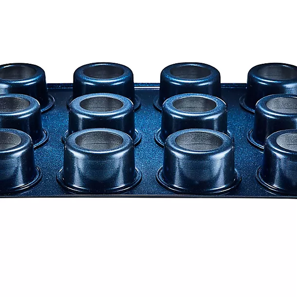 Lakeland 12 Hole Loose Based Mini Sandwich Tin 7 Lakeland 12 Hole Loose Based Mini Sandwich Tin - Image 5