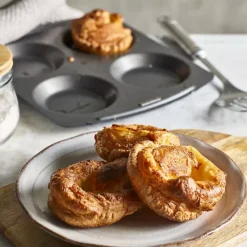 Lakeland 4 Hole Yorkshire Pudding Tray -Kitchen Supplies Store 70179 5