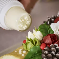 Lakeland Russian Nozzle Icing Set - 8 Nozzles And 3 Piping Bags -Kitchen Supplies Store 72677 4