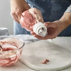 Lakeland Russian Nozzle Icing Set - 8 Nozzles And 3 Piping Bags -Kitchen Supplies Store 72677 7